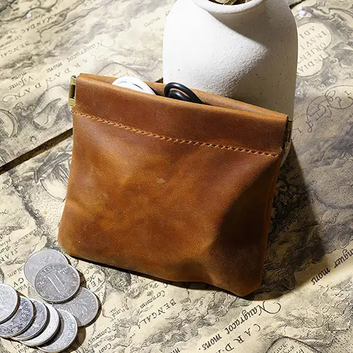  Crazy Horse Leather Spring-Opened Coin and Accessory Pouch for Everyday Essentials